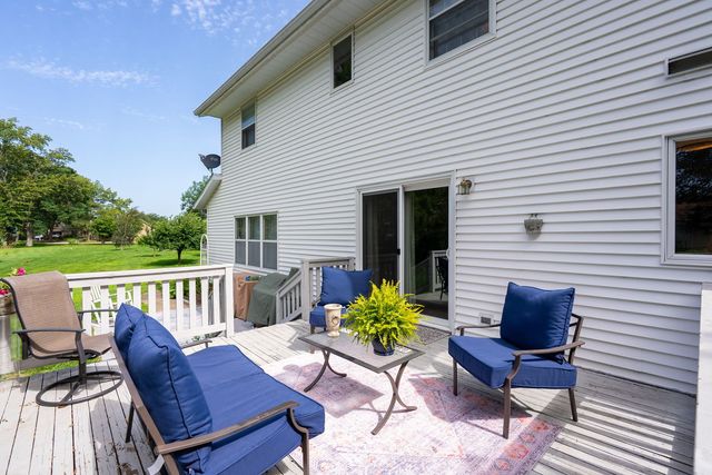 1139 BROOKVIEW Drive, De Witt, IA 52742