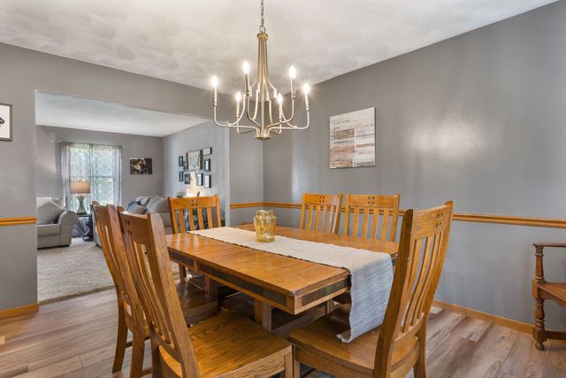 1139 BROOKVIEW Drive, De Witt, IA 52742