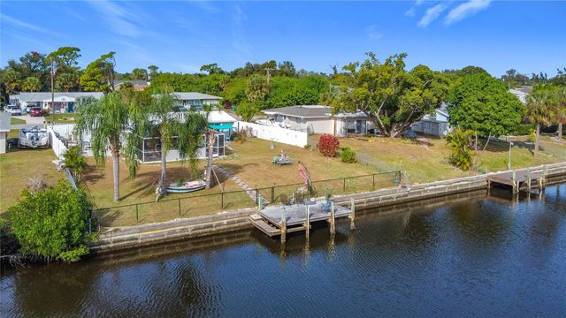 551 W TARPON BOULEVARD NW, Port Charlotte, FL 33952