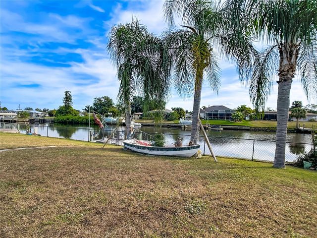 551 W TARPON BOULEVARD NW, Port Charlotte, FL 33952