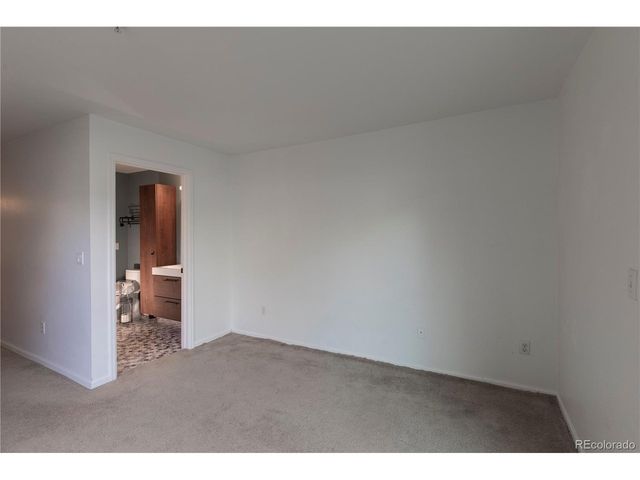 3077 29th St 104, Boulder, CO 80301