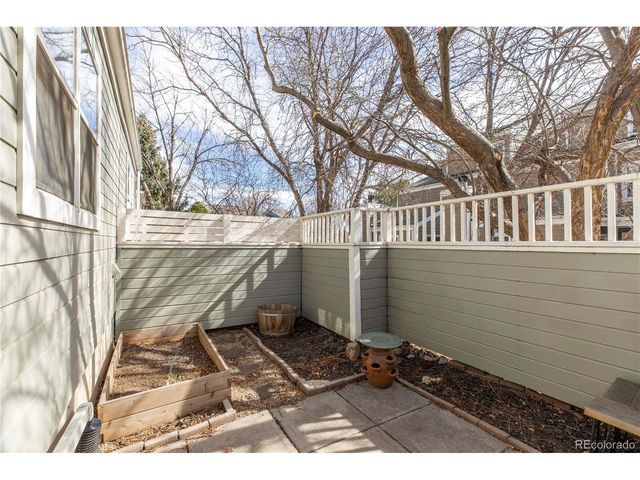 3077 29th St 104, Boulder, CO 80301