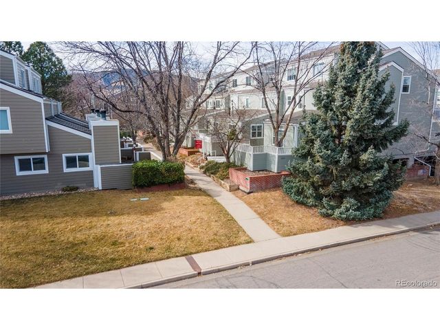 3077 29th St 104, Boulder, CO 80301