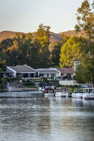 2150 Wimbledon Circle, Westlake Village, CA 91361