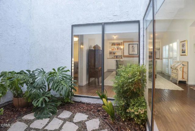2150 Wimbledon Circle, Westlake Village, CA 91361