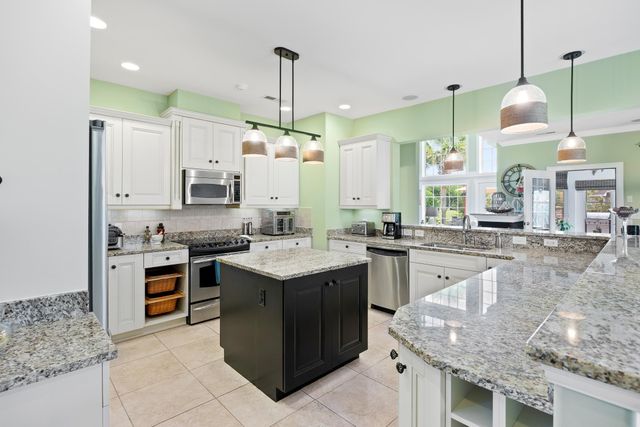 1527 Biltmore Dr., Myrtle Beach, SC 29579