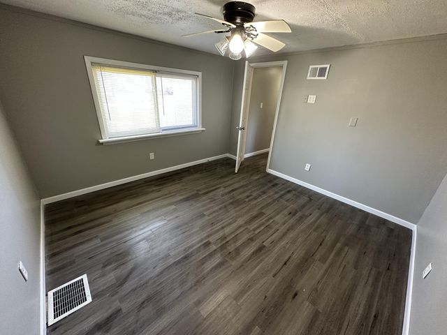 4615 Glenmawr Avenue, Columbus, OH 43224