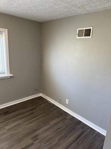 4615 Glenmawr Avenue, Columbus, OH 43224