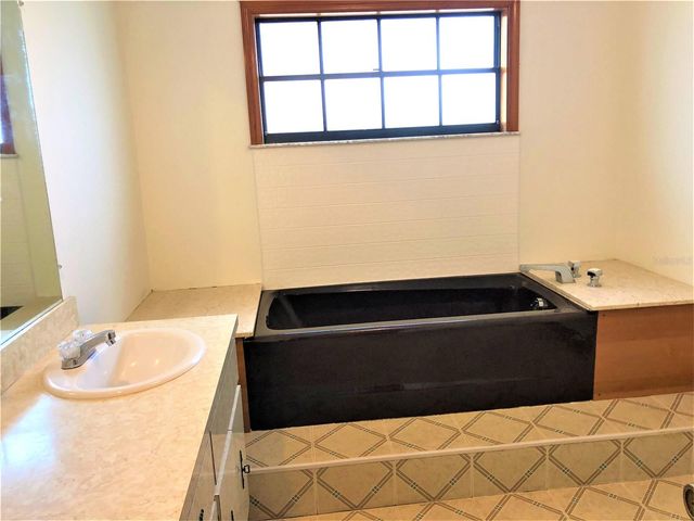 2727 MASSEE ROAD, Davenport, FL 33837