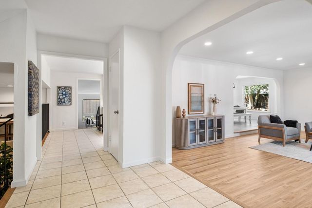6131 Corte De La Reina, San Jose, CA 95120