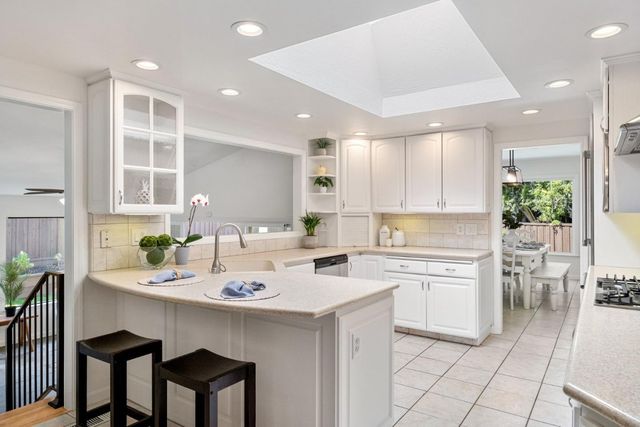 6131 Corte De La Reina, San Jose, CA 95120