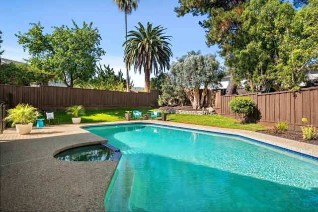 6131 Corte De La Reina, San Jose, CA 95120