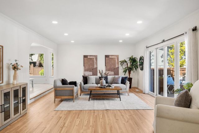 6131 Corte De La Reina, San Jose, CA 95120