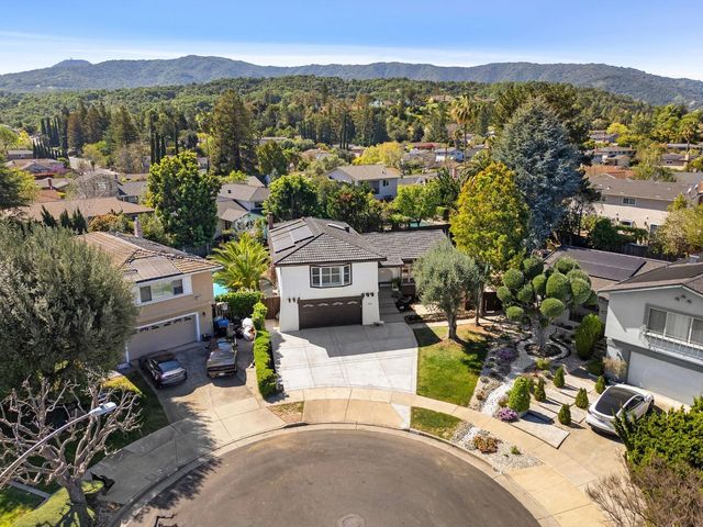 6131 Corte De La Reina, San Jose, CA 95120