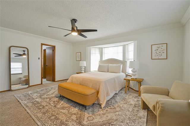 1172 Woodcrest Drive, Harrah, OK 73045
