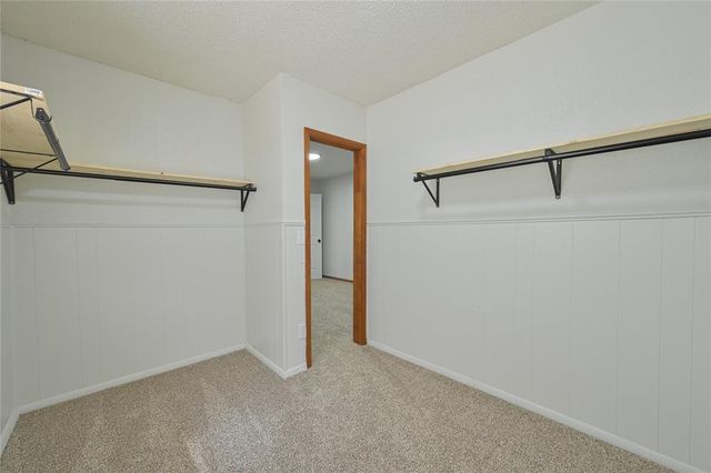1172 Woodcrest Drive, Harrah, OK 73045