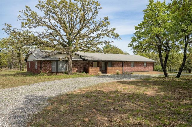 1172 Woodcrest Drive, Harrah, OK 73045