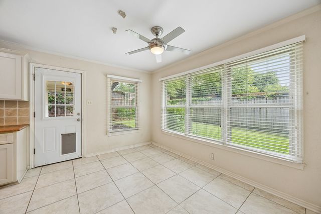 5318 W Mockingbird, Dallas, TX 75209