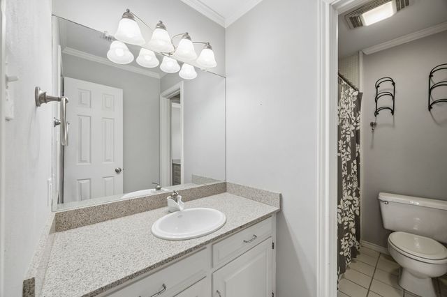 5318 W Mockingbird, Dallas, TX 75209