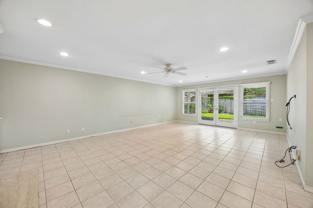 5318 W Mockingbird, Dallas, TX 75209