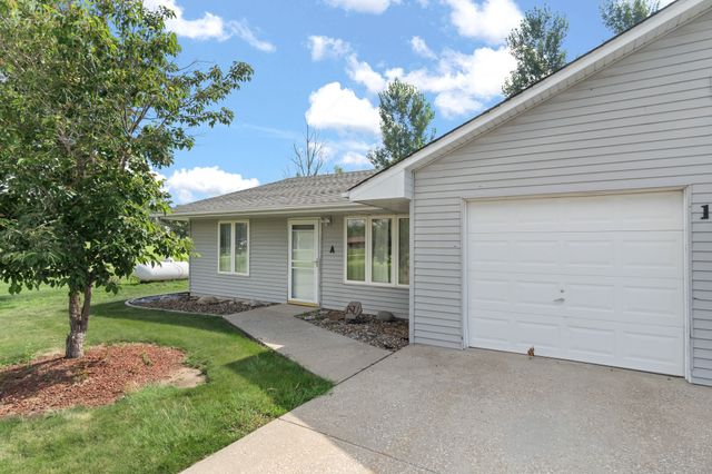 18900 Wendover Avenue, Granger, IA 50109