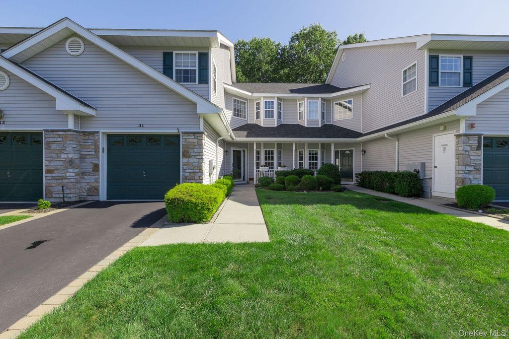 31 Willow Wood Drive, East Setauket, NY 11733 — exterior