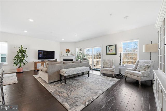 279 RED LEAF LN, Exton, PA 19341