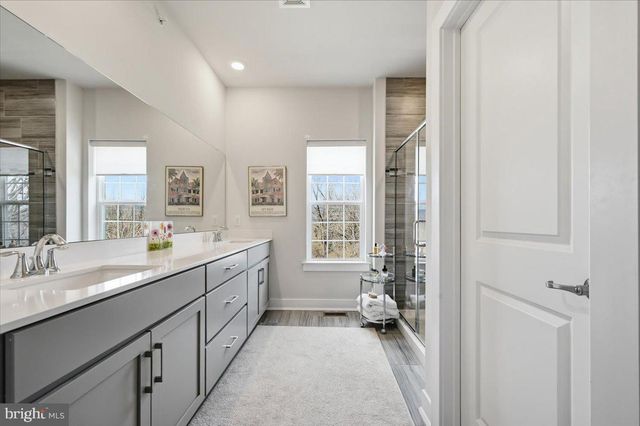 279 RED LEAF LN, Exton, PA 19341