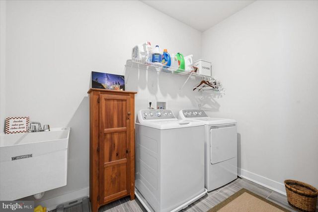 279 RED LEAF LN, Exton, PA 19341