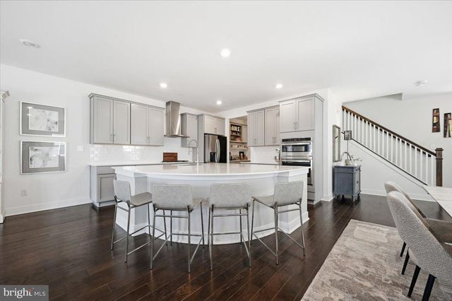 279 RED LEAF LN, Exton, PA 19341