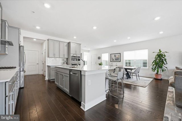 279 RED LEAF LN, Exton, PA 19341