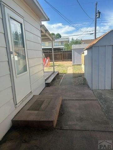 75 Hanson Lane, Pueblo, CO 81001