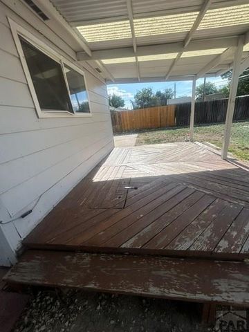 75 Hanson Lane, Pueblo, CO 81001