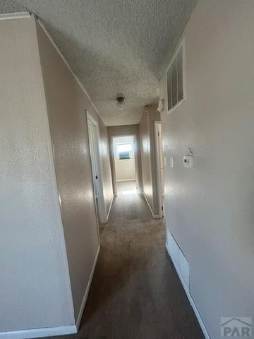 75 Hanson Lane, Pueblo, CO 81001