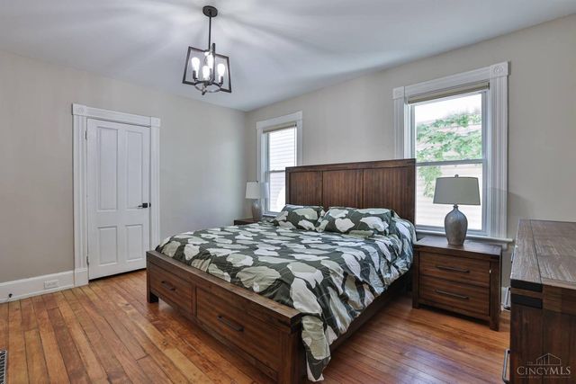 2703 Ashland Avenue, Cincinnati, OH 45206