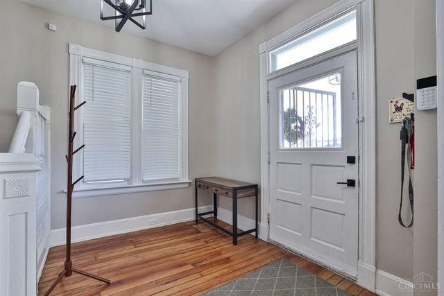 2703 Ashland Avenue, Cincinnati, OH 45206