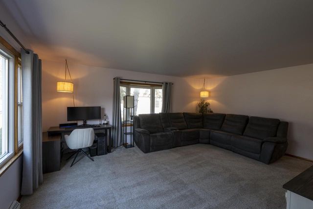 7 North Street, Deerfield, WI 53531