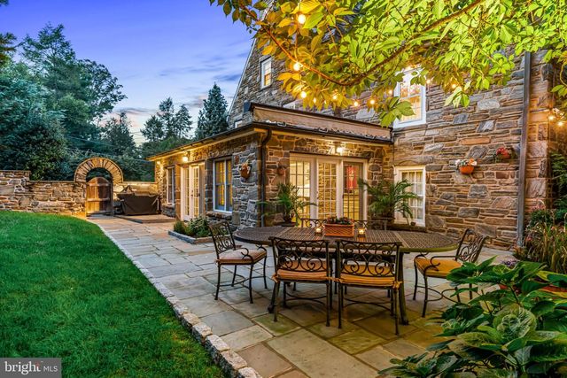 302 BRENTFORD RD, Haverford, PA 19041