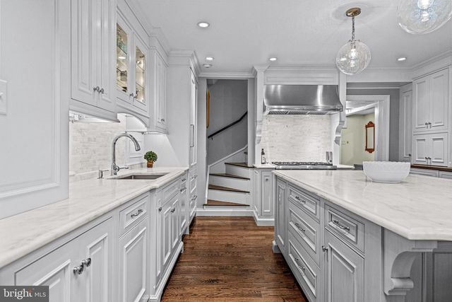 302 BRENTFORD RD, Haverford, PA 19041