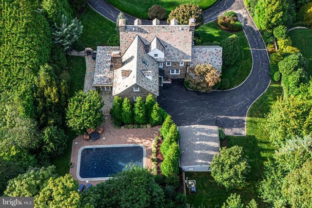 302 BRENTFORD RD, Haverford, PA 19041