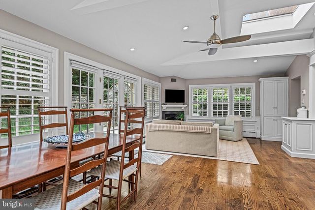 302 BRENTFORD RD, Haverford, PA 19041