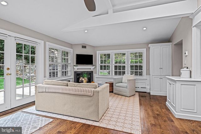 302 BRENTFORD RD, Haverford, PA 19041