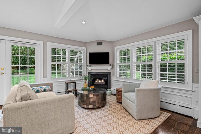 302 BRENTFORD RD, Haverford, PA 19041