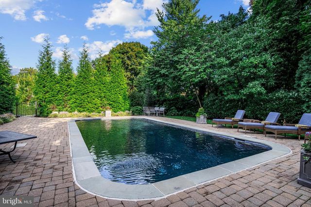 302 BRENTFORD RD, Haverford, PA 19041