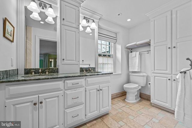 302 BRENTFORD RD, Haverford, PA 19041