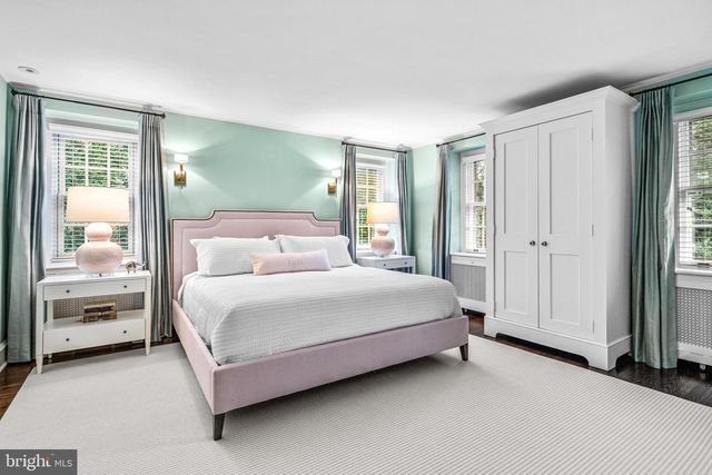 302 BRENTFORD RD, Haverford, PA 19041