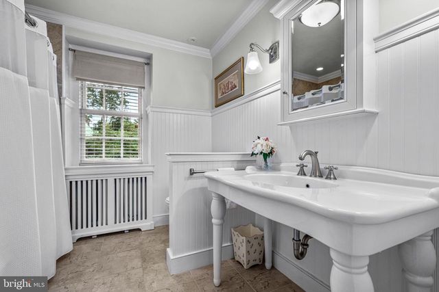 302 BRENTFORD RD, Haverford, PA 19041