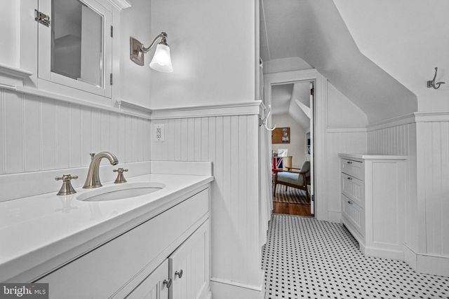 302 BRENTFORD RD, Haverford, PA 19041