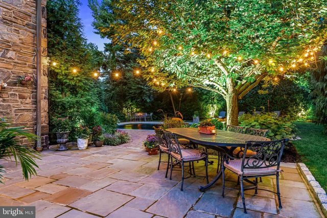 302 BRENTFORD RD, Haverford, PA 19041