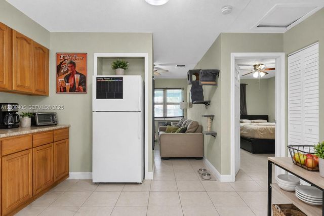 2113 NW 93rd St, Miami, FL 33147